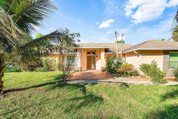 18801 Hamlin Blvd The Acreage, FL 33470