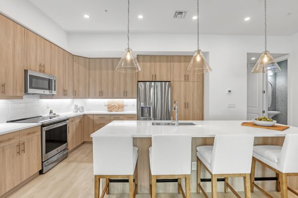 113 Royal Palm Tequesta, FL 33469