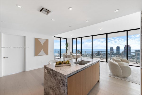 500 Alton Rd #3201 Miami, FL 33139 500 Alton Rd #3201 Miami, FL 33139