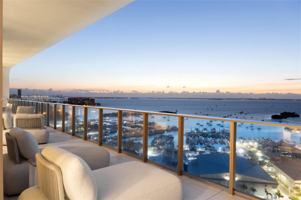 2655 S Bayshore Dr #LPH Coconut Grove, FL 33133