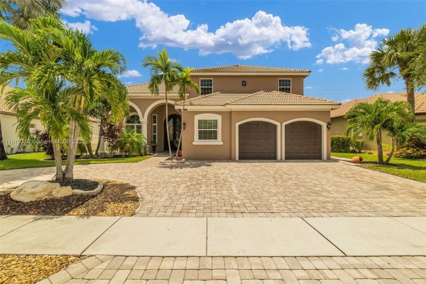 15974 SW 16th St Pembroke Pines, FL 33027