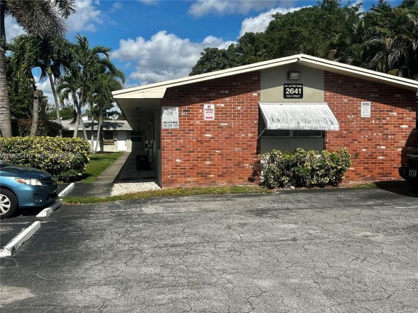 2641 Polk St #9 Hollywood, FL 33020