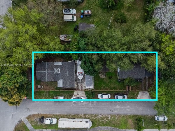 9210 NW 4th Ave Miami, FL 33150