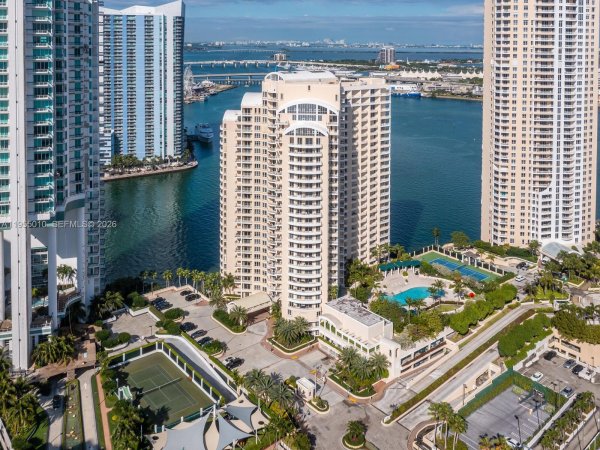 888 Brickell Key Dr #210 Miami, FL 33131