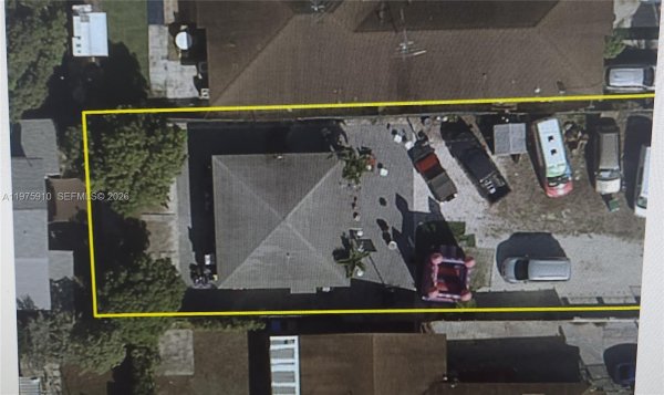 150 NW 17th Ct Miami, FL 33125