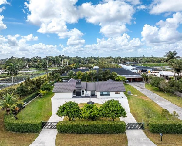 23140 SW 187th Ave Miami, FL 33170
