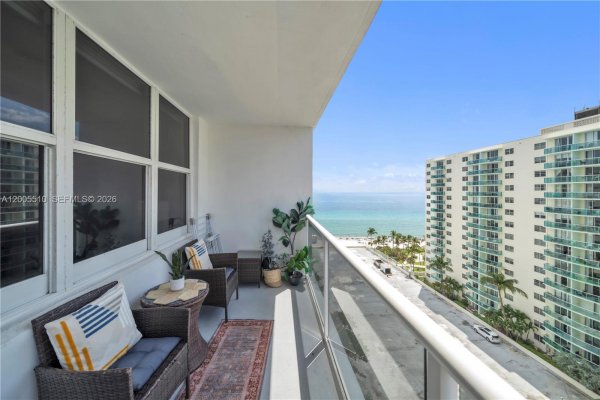 3725 S Ocean Dr #1220 Hollywood, FL 33019