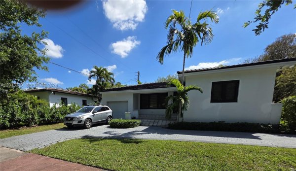 1015 Pizarro St Coral Gables, FL 33134