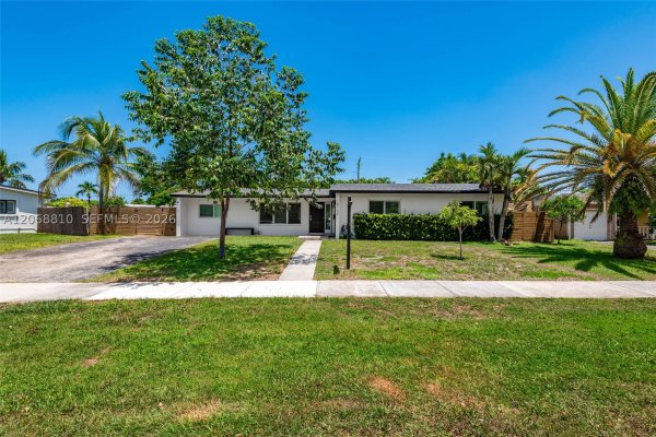 18145 SW 95th Ct Palmetto Bay, FL 33157