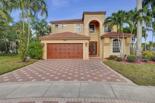 8976 Biddle Wellington, FL 33414