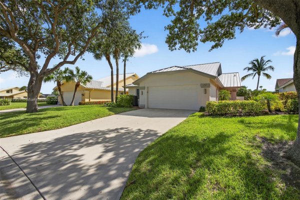 257 Ridge Rd Jupiter, FL 33477