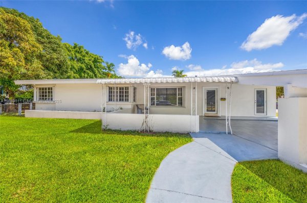 1700 N Treasure Dr North Bay Village, FL 33141