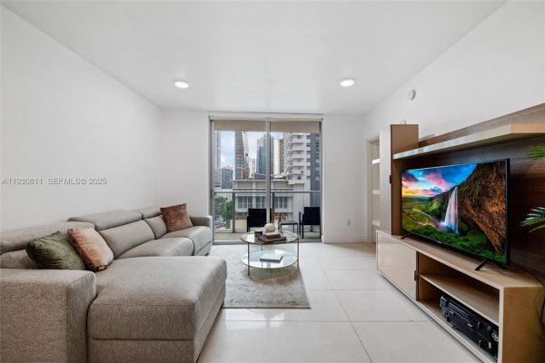 1100 S Miami Ave #702 Miami, FL 33130