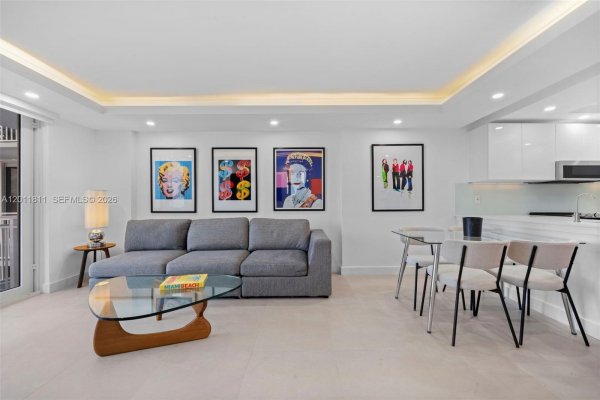 345 Ocean Dr #326 Miami Beach, FL 33139