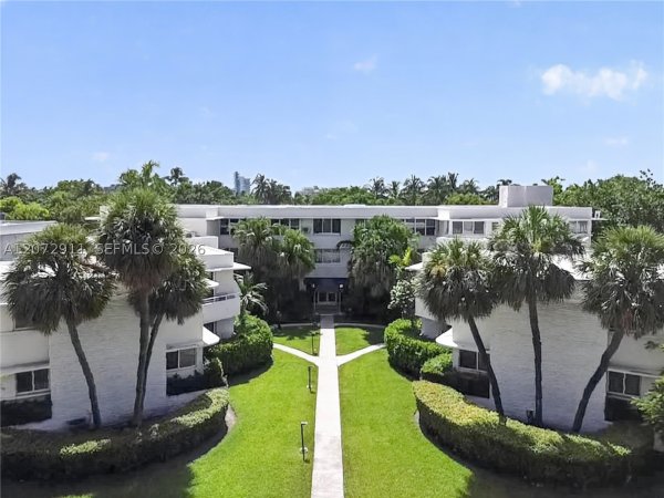 10190 Collins Ave #204 Bal Harbour, FL 33154