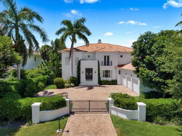 119 Paloma Dr Coral Gables, FL 33143