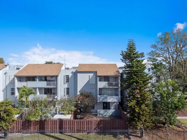 1725 W 60th #F126 Hialeah, FL 33012