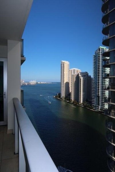 300 S Biscayne #T Miami, FL 33131