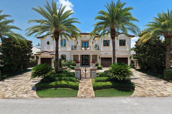 2225 W Silver Palm Boca Raton, FL 33432