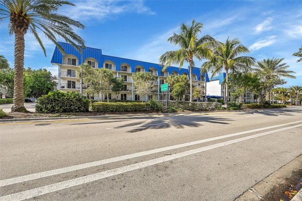 Undisclosed Address Fort Lauderdale, FL 33308