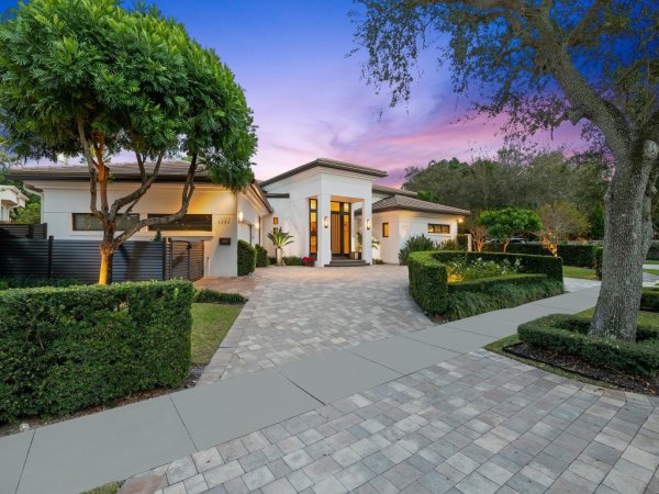 1036 SE 12th Fort Lauderdale, FL 33316