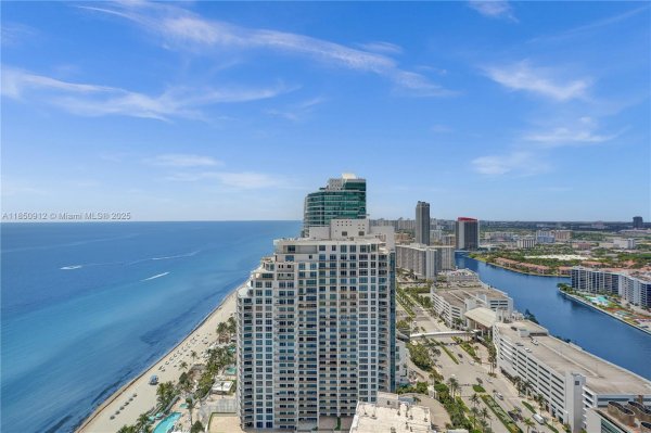 3101 S Ocean Dr #3506 Hollywood, FL 33019