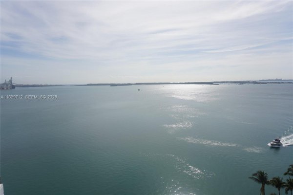 808 Brickell Key Dr #1508 Miami, FL 33131