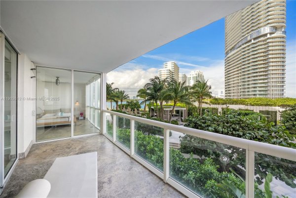 450 Alton Rd #704 Miami Beach, FL 33139