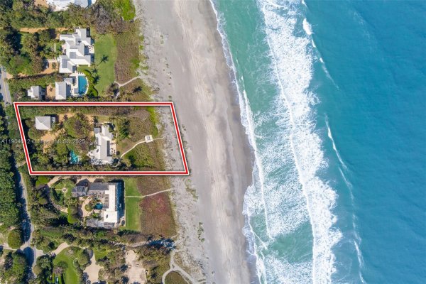 247 S Beach Rd Jupiter Island, FL 33455