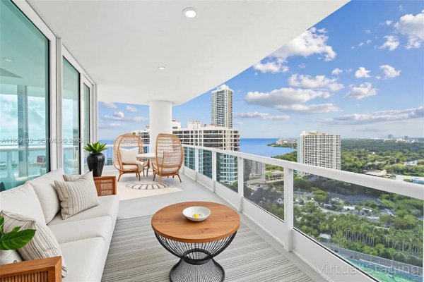 2127 Brickell Ave #3005 Miami, FL 33129
