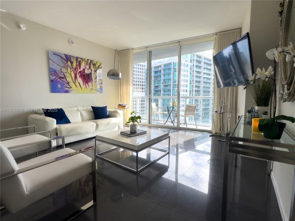 485 Brickell Ave #3307 Miami, FL 33131