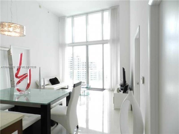 475 Brickell Ave #2212 Miami, FL 33131