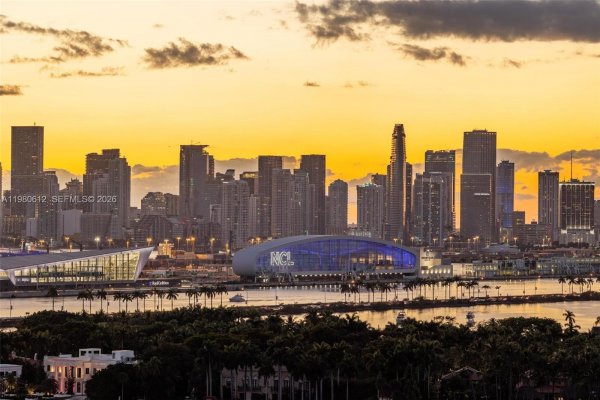 650 West Ave #2801 Miami Beach, FL 33139