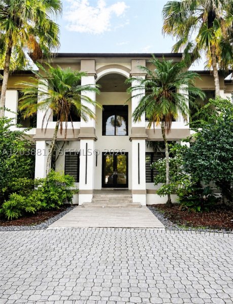 10395 SW 67th Ave Pinecrest, FL 33156