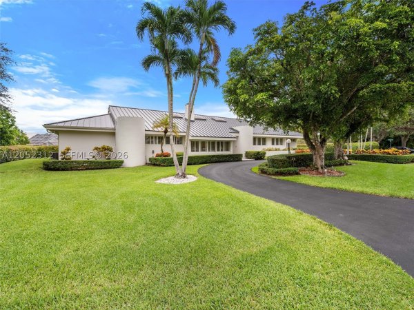 10321 SW 89th Ave Miami, FL 33176