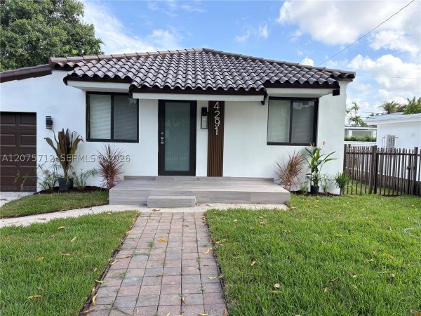 4291 SW 14th St Miami, FL 33134