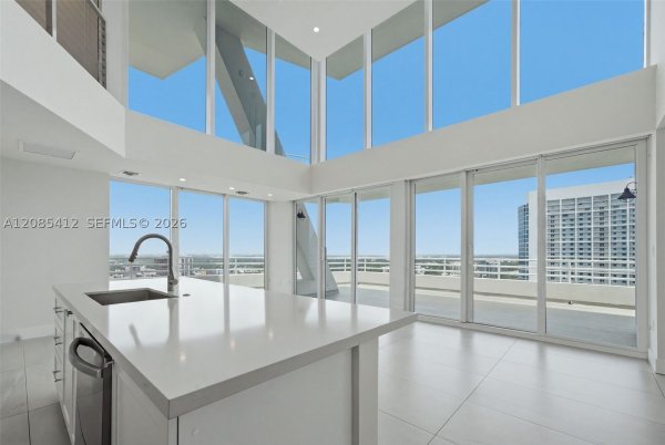 555 NE 34th St #PH4 Miami, FL 33137