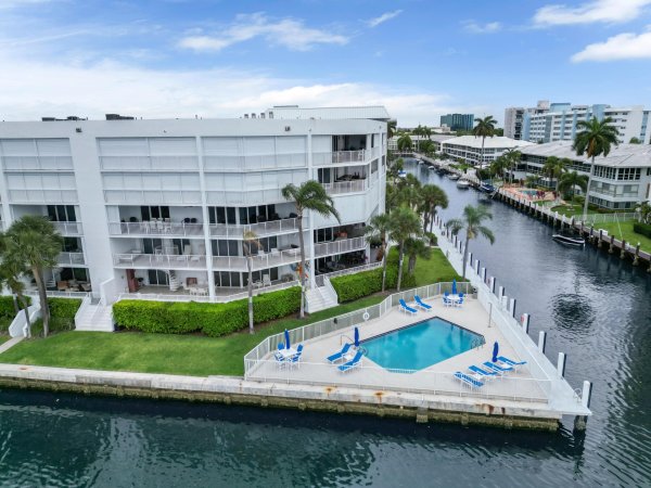 3100 NE 47th #305 Fort Lauderdale, FL 33308