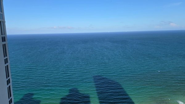 15811 Collins #3807 Sunny Isles Beach, FL 33160