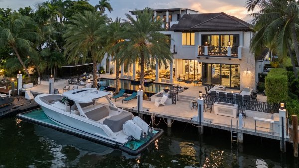 720 Isle Of Palms Dr Fort Lauderdale, FL 33301