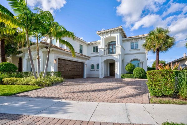 131 Carmela Ct Jupiter, FL 33478