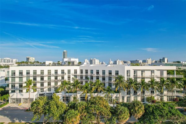 2001 Meridian Ave #307 Miami Beach, FL 33139