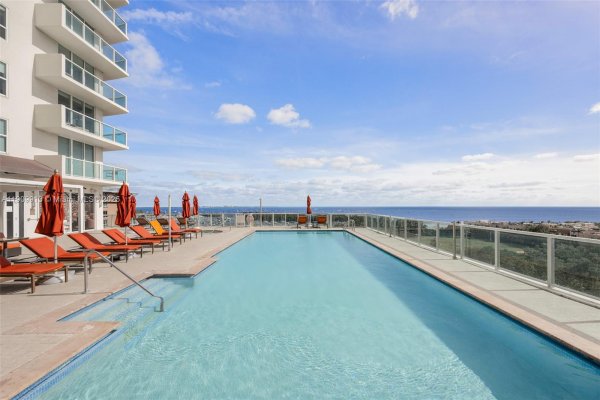 2889 Mcfarlane Rd #1512 Coconut Grove, FL 33133