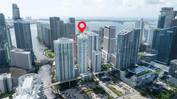 41 SE 5th St #1212 Miami, FL 33131