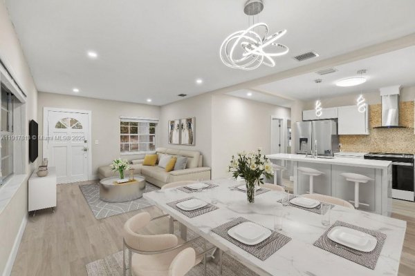 14760 Fillmore St Miami, FL 33176