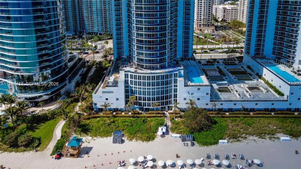 15811 Collins Ave #403 Sunny Isles Beach, FL 33160
