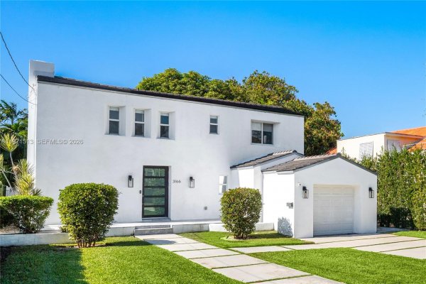 3166 Royal Palm Ave Miami Beach, FL 33140