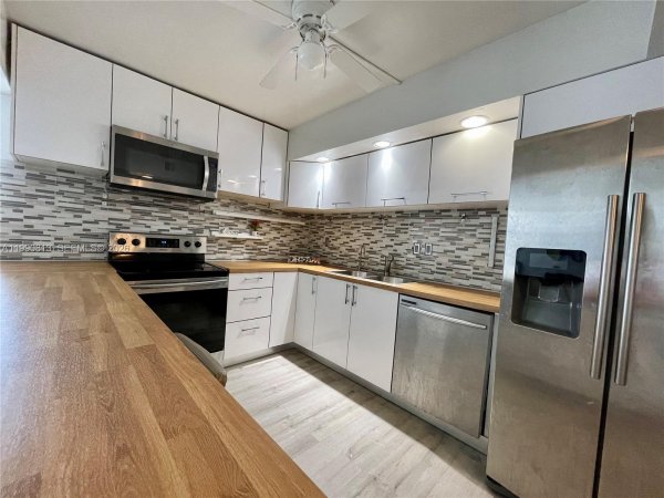 2101 Atlantic Shores Blvd #320 Hallandale Beach, FL 33009