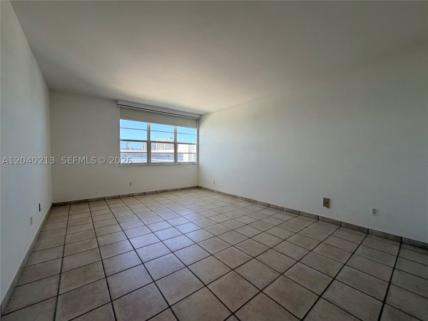 100 Lincoln Rd #1410 Miami Beach, FL 33139