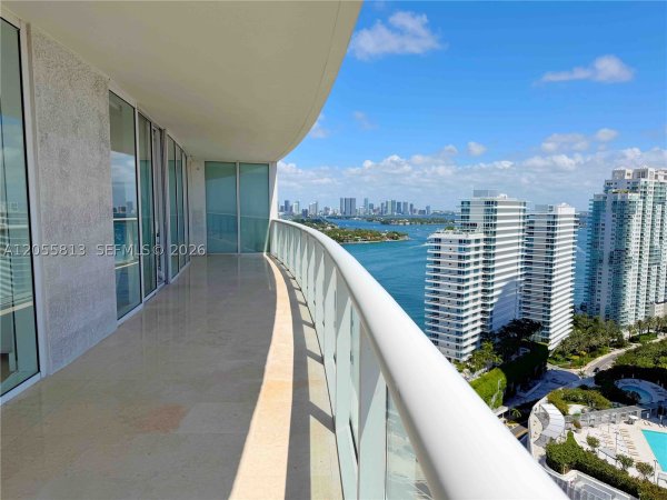 450 Alton Rd #2610 Miami Beach, FL 33139